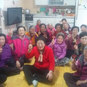 어르신전문봉사단-향기로운만남 이미지